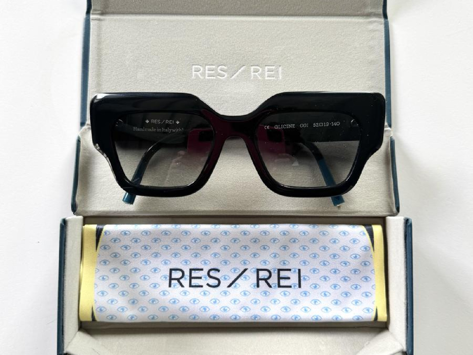 Lunettes de soleil RES/REI Glicine 001 Noir Femme