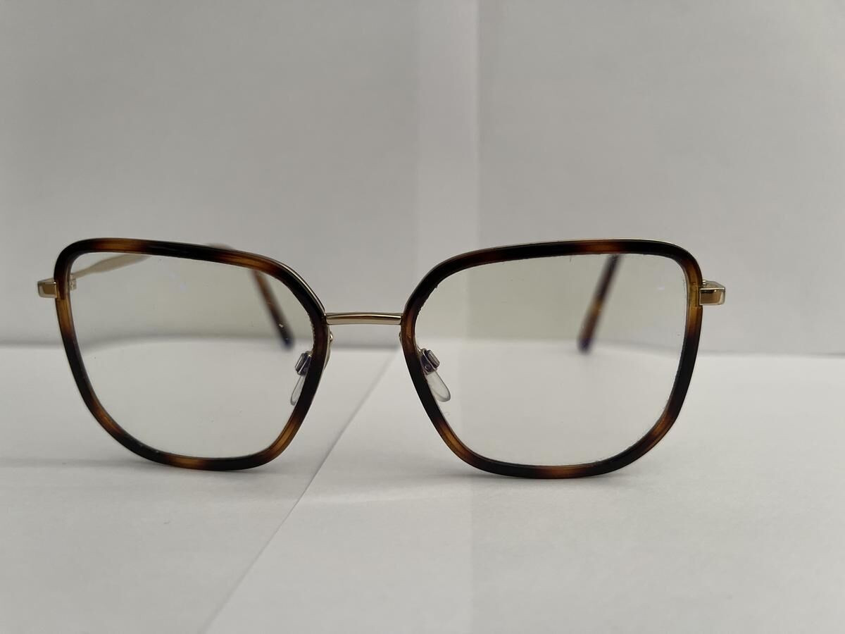 Marc Jacobs- Marc 537