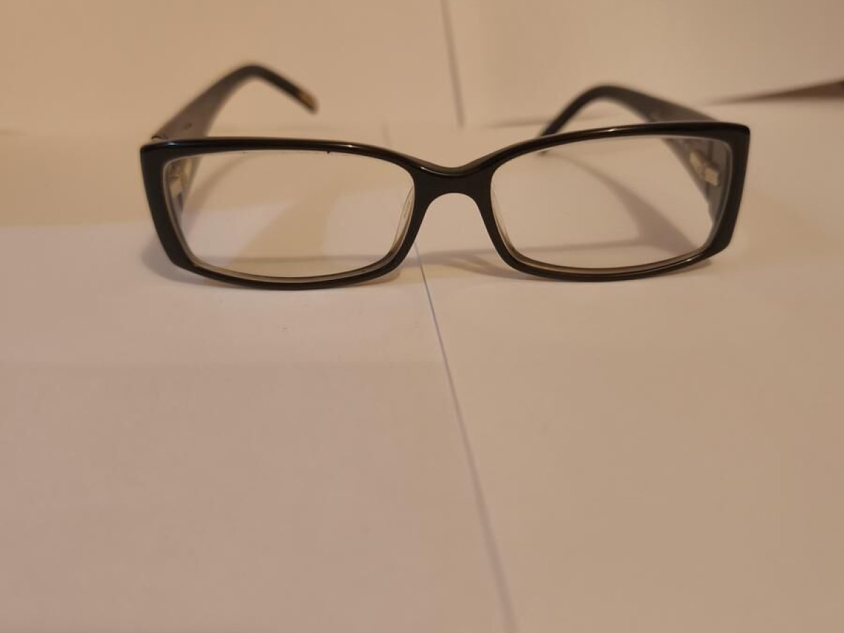 GIVENCHY -VGV705S