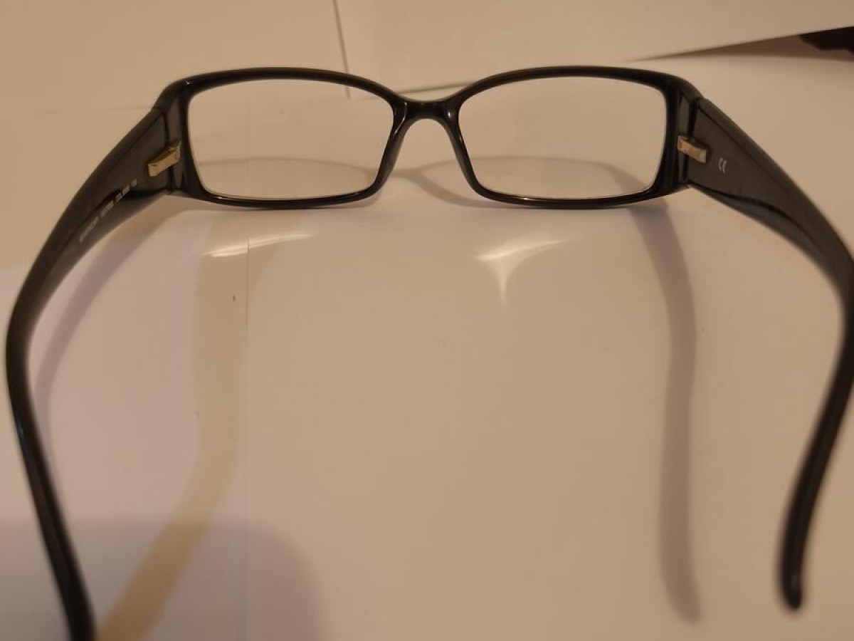 GIVENCHY -VGV705S