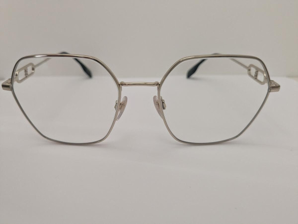 Burberry - B1361 1109