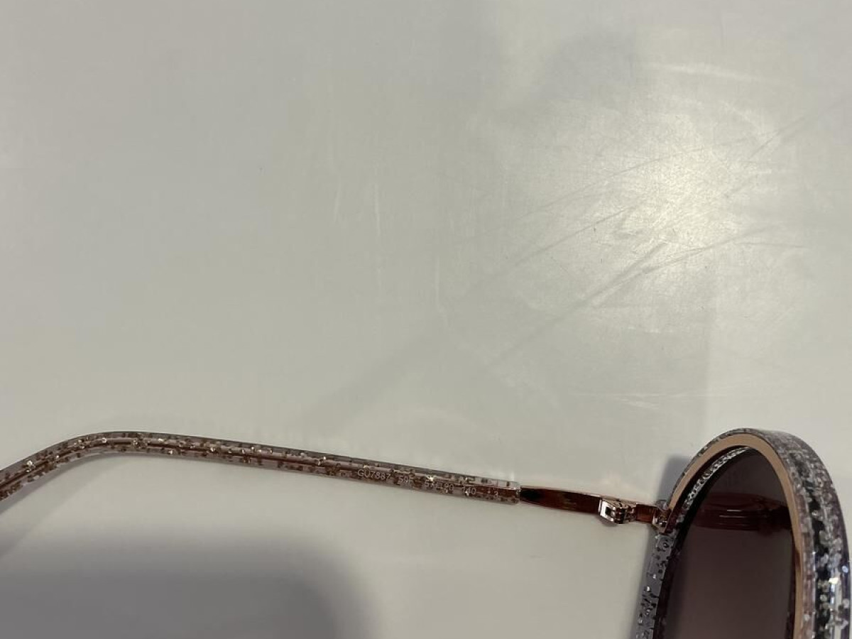 Guess - GU7887