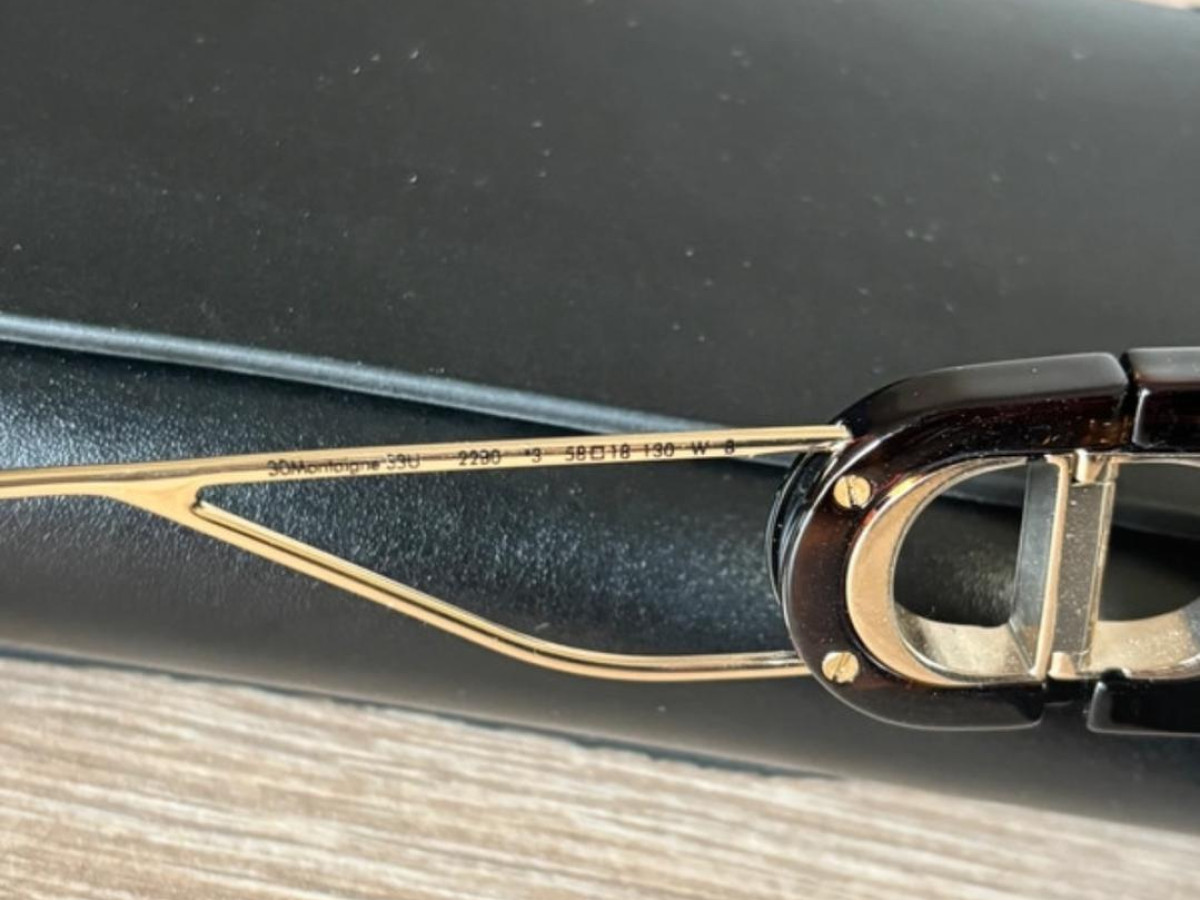 Dior- 30Montaigne 33U