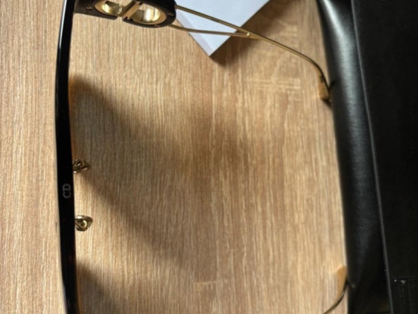 Dior- 30Montaigne 33U