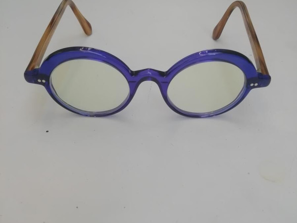 La brique et la violette