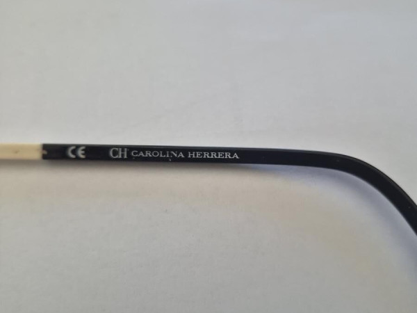 Carolina Herrera VHE154