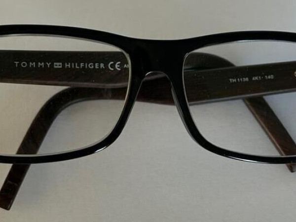 TOMMY HILFIGER TH 1136 4K1