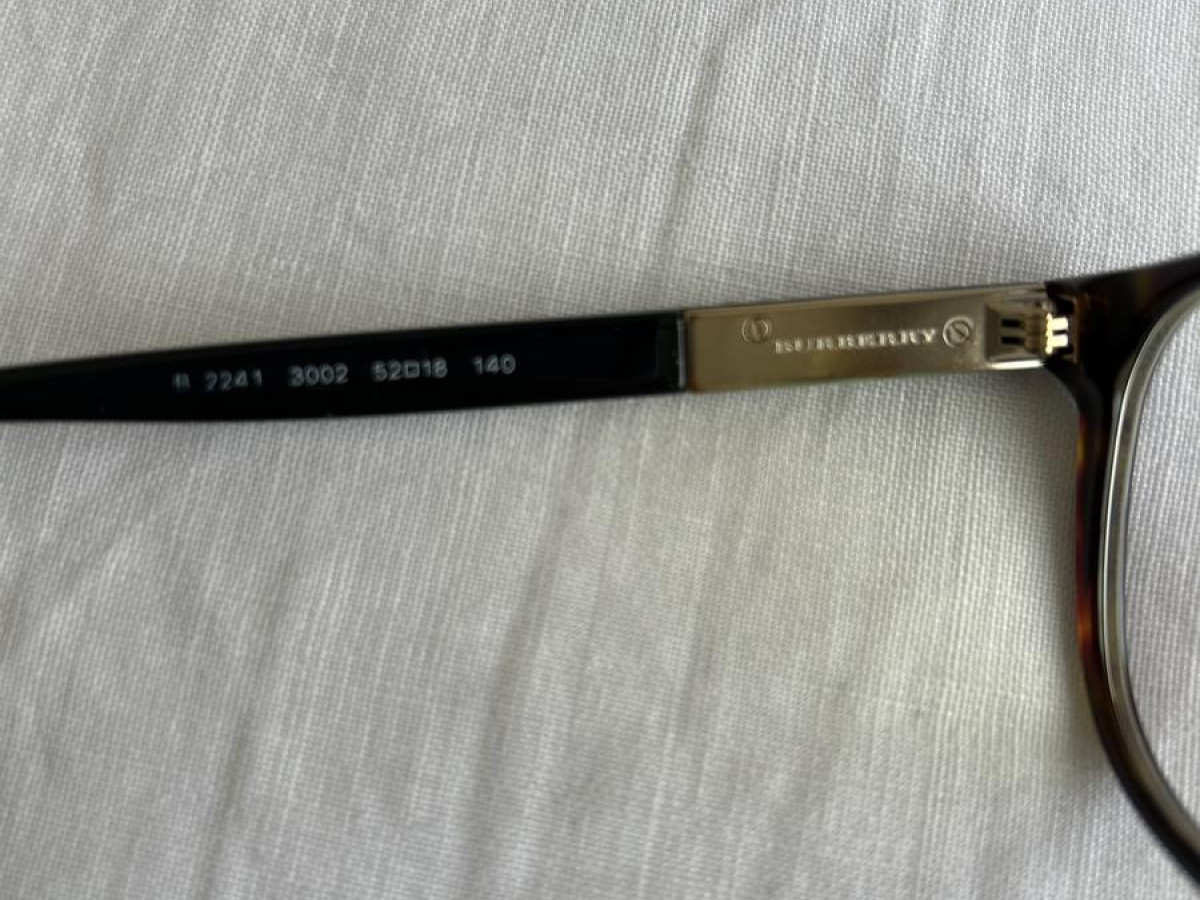 Burberry -  B2241 3002 52/18