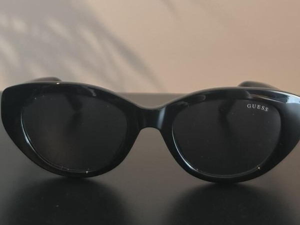 GUESS - GU7849