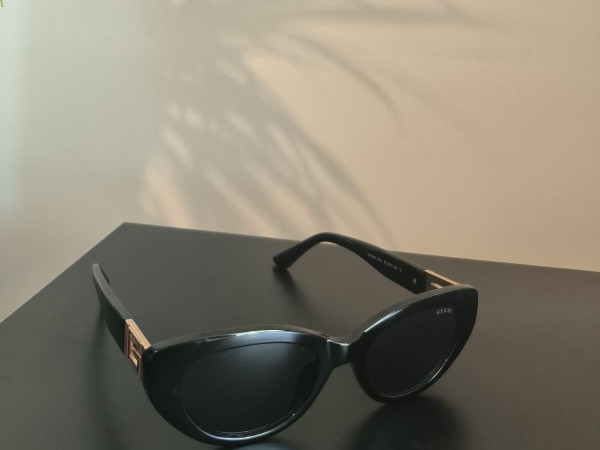 GUESS - GU7849