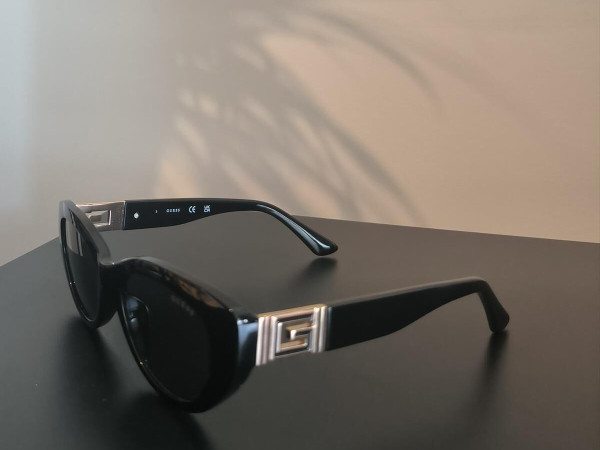 GUESS - GU7849