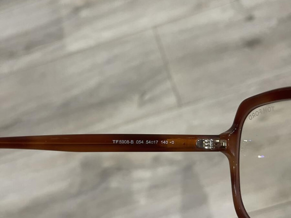 TOM Ford - TF5908