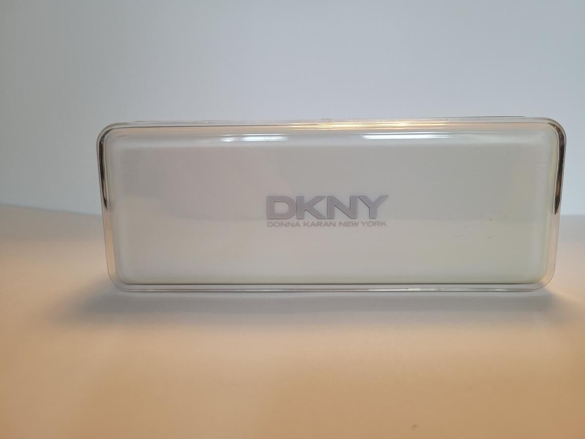 DKNY - DY5616
