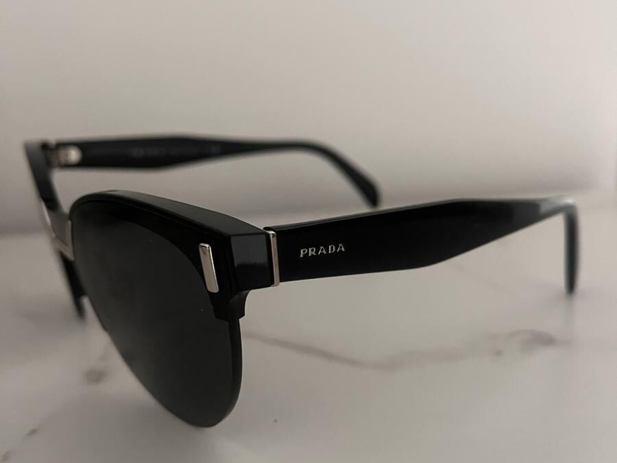 PRADA - SPR 04U