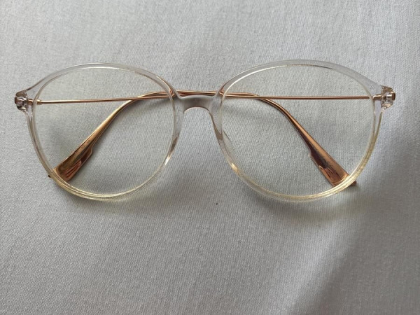 Second-hand Dior glasses: unique style at affordable price