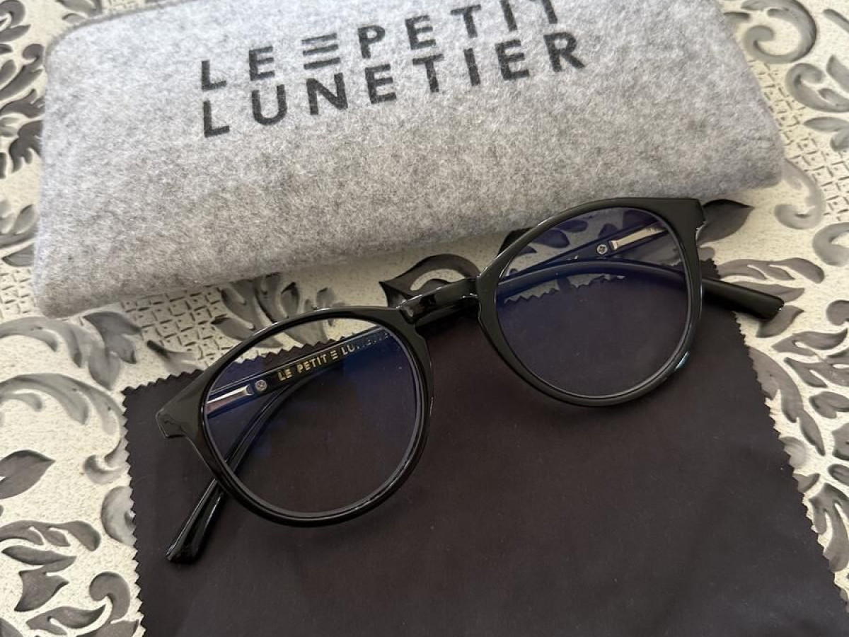 Le petit lunetier - Elia.A 46¤18