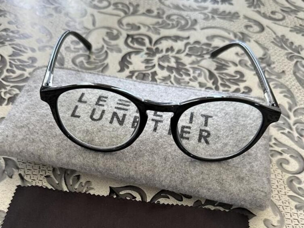 Le petit lunetier - Elia.A...