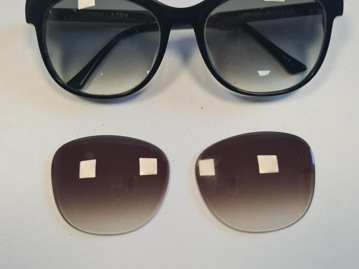THIERRY LASRY MODELE LIPPY 001