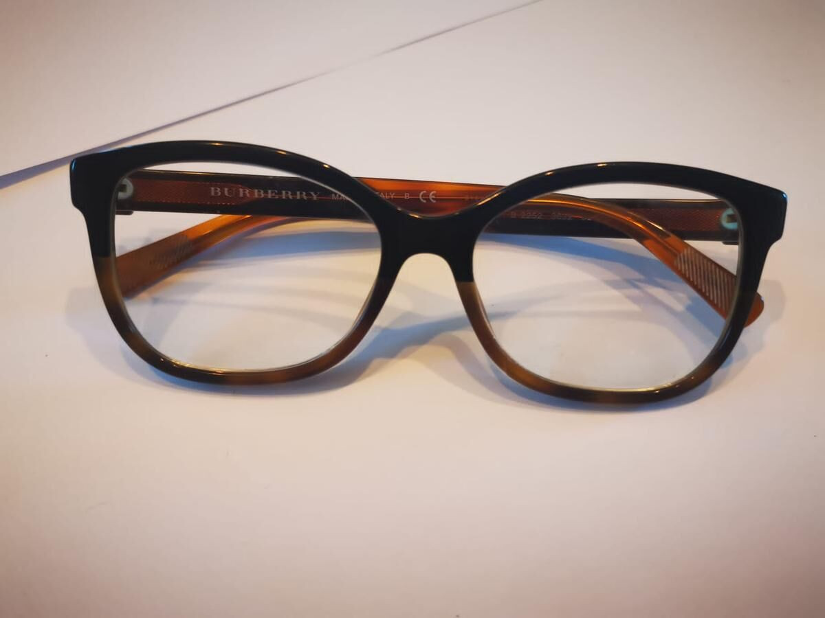 Burberry - B2252