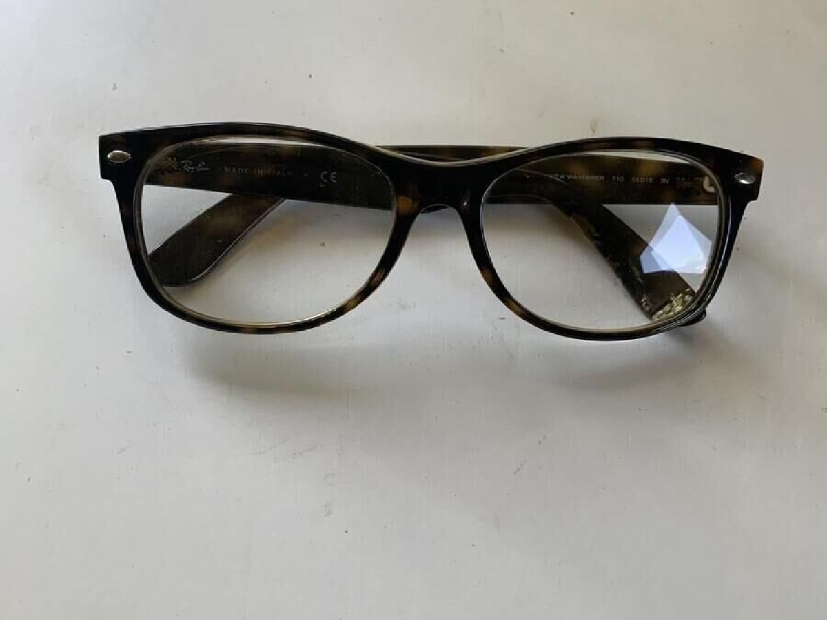 Rayban- RB2132 NEW WAYFARER 710 SN