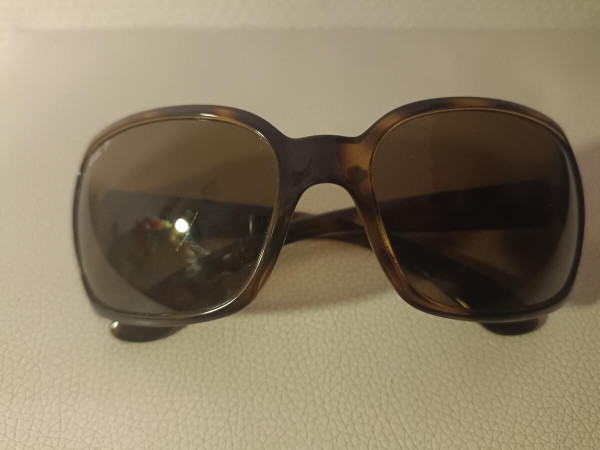 Ray-ban -RB4068