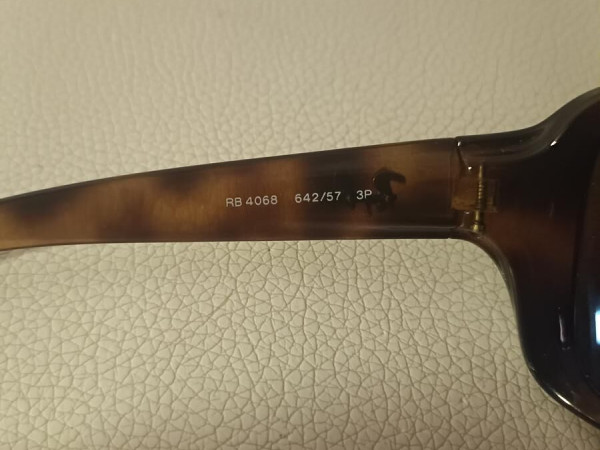 Ray-ban -RB4068