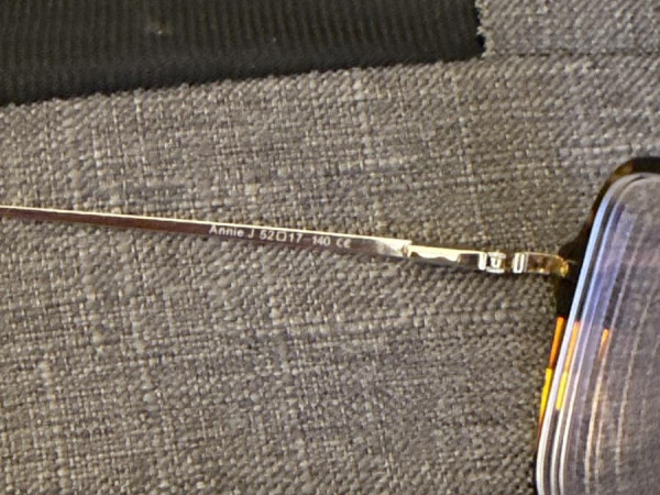 Le Petit Lunetier - Annie.J Écaille