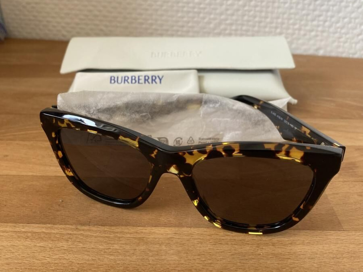 Burberry - BE4435
