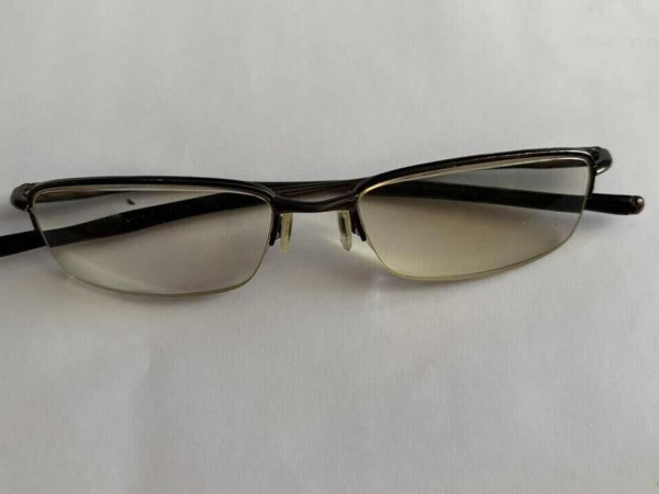 oakley ox3102-0352