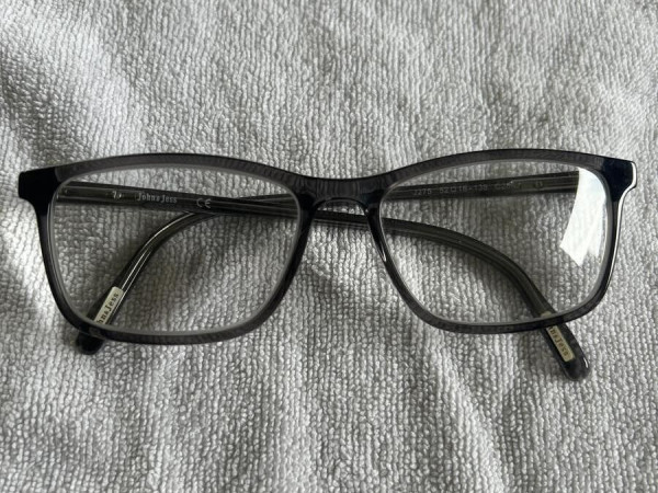 John & Jess J275 C28A