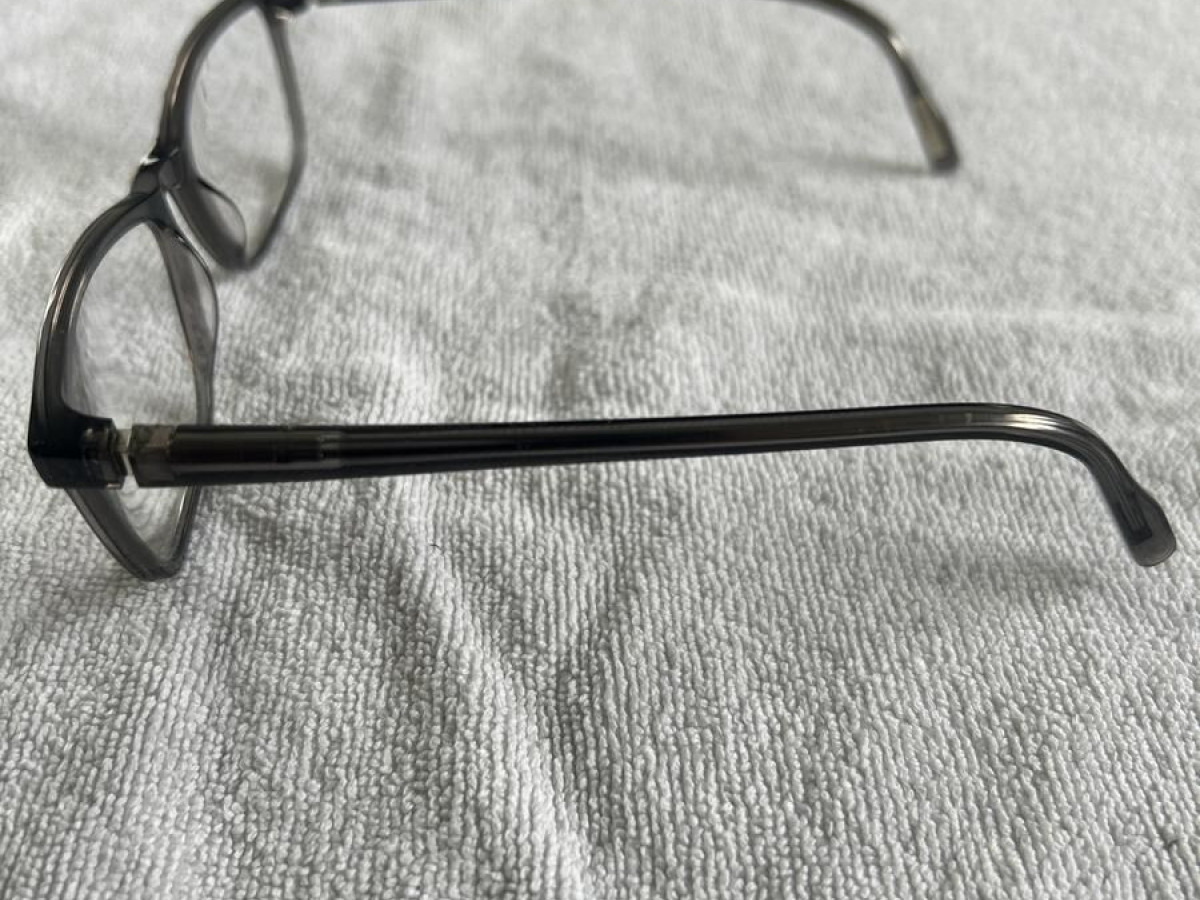 John & Jess J275 C28A