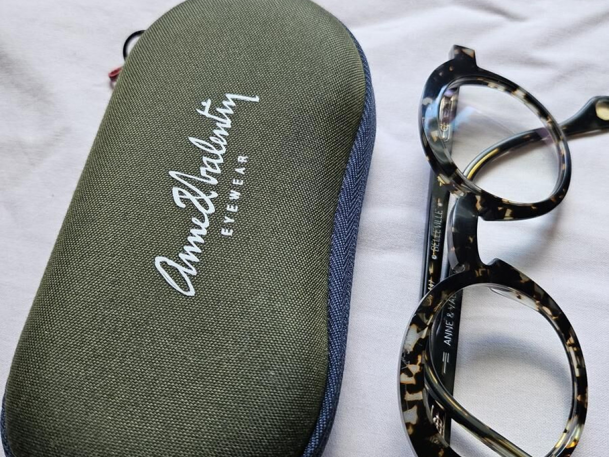 ANNE ET VALENTIN- BELLEVILLE 20C1313