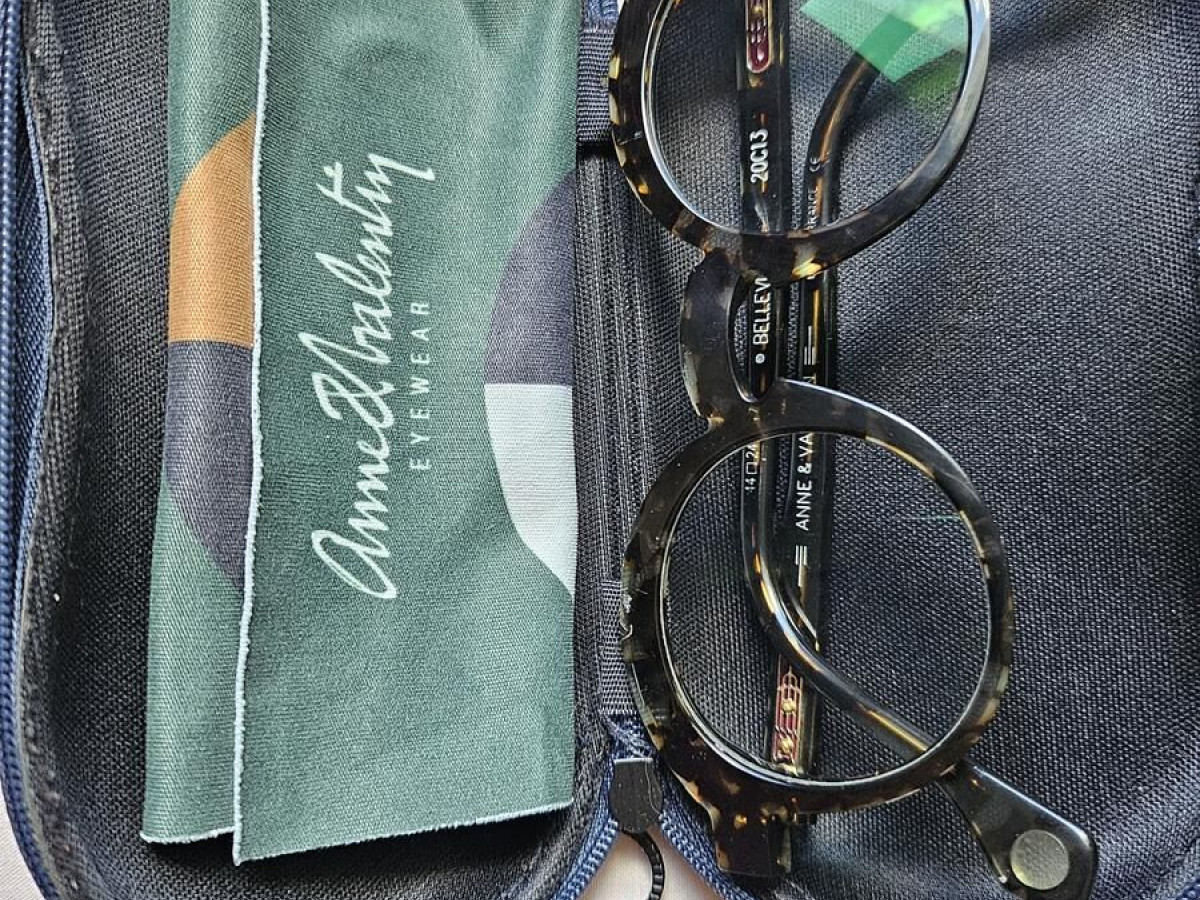 ANNE ET VALENTIN- BELLEVILLE 20C1313