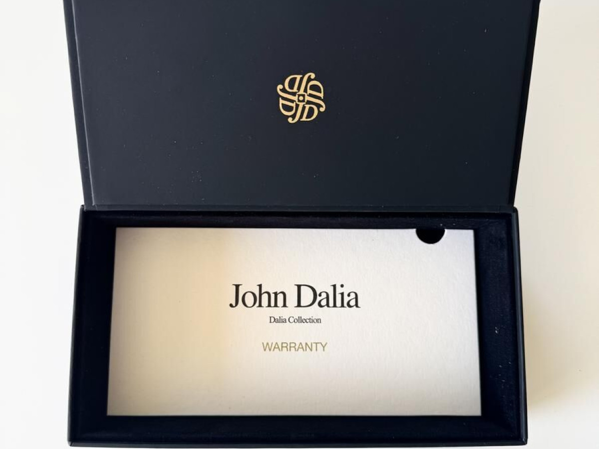 JOHN DALIA Leo C-500