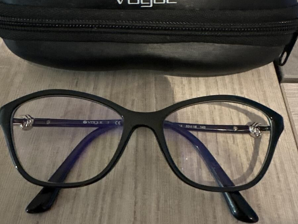 Vogue - vo5057 W44