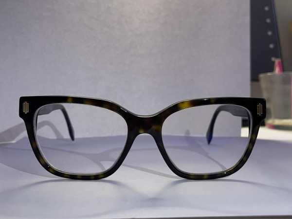 FENDI FE50055I 052 5217 145 B