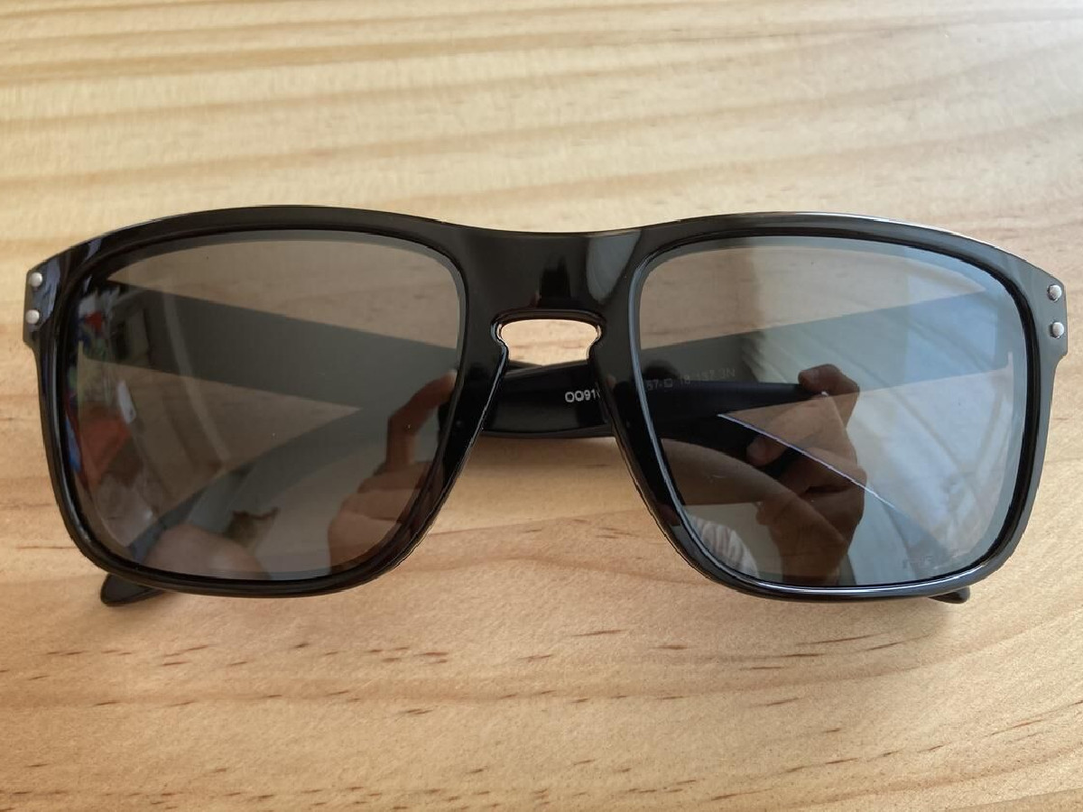 OAKLEY 009102-E155 57 18 137 HOLBROOK