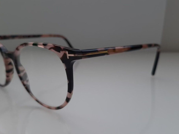 Tom Ford - TF5575-B 054