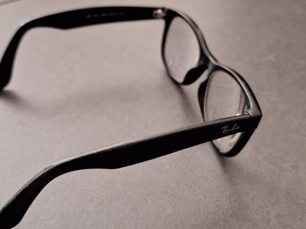 Rayban RB5184