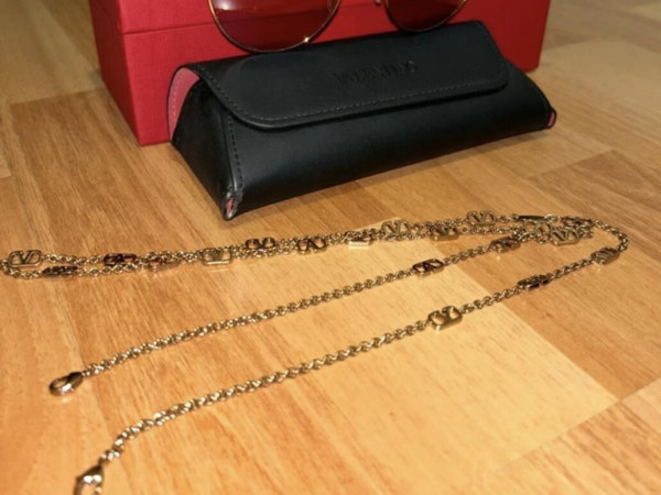 Valentino VLogo