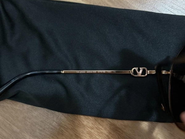 Valentino VLogo