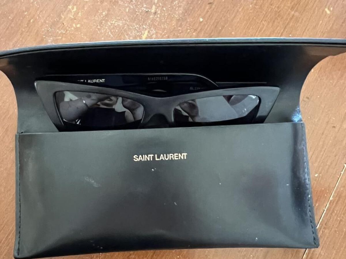 YVES SAINT LAURENT - R1XE210290