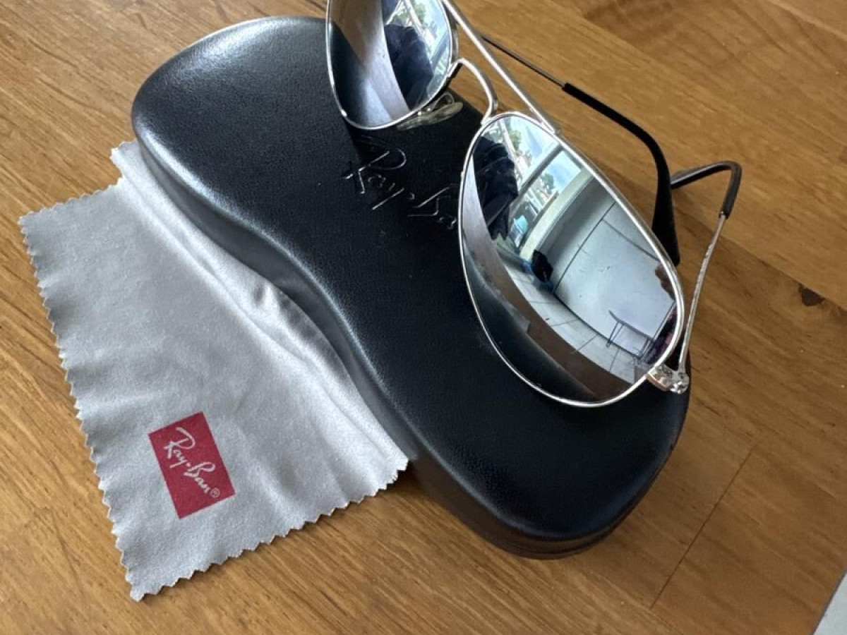 Rayban rb3025