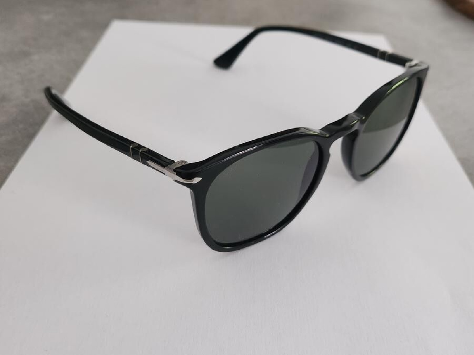 Lunettes de soleil Persol 3316-S 95/31 52/21 145 3N Noir Homme