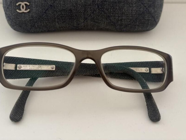 CHANEL - c677 51/16