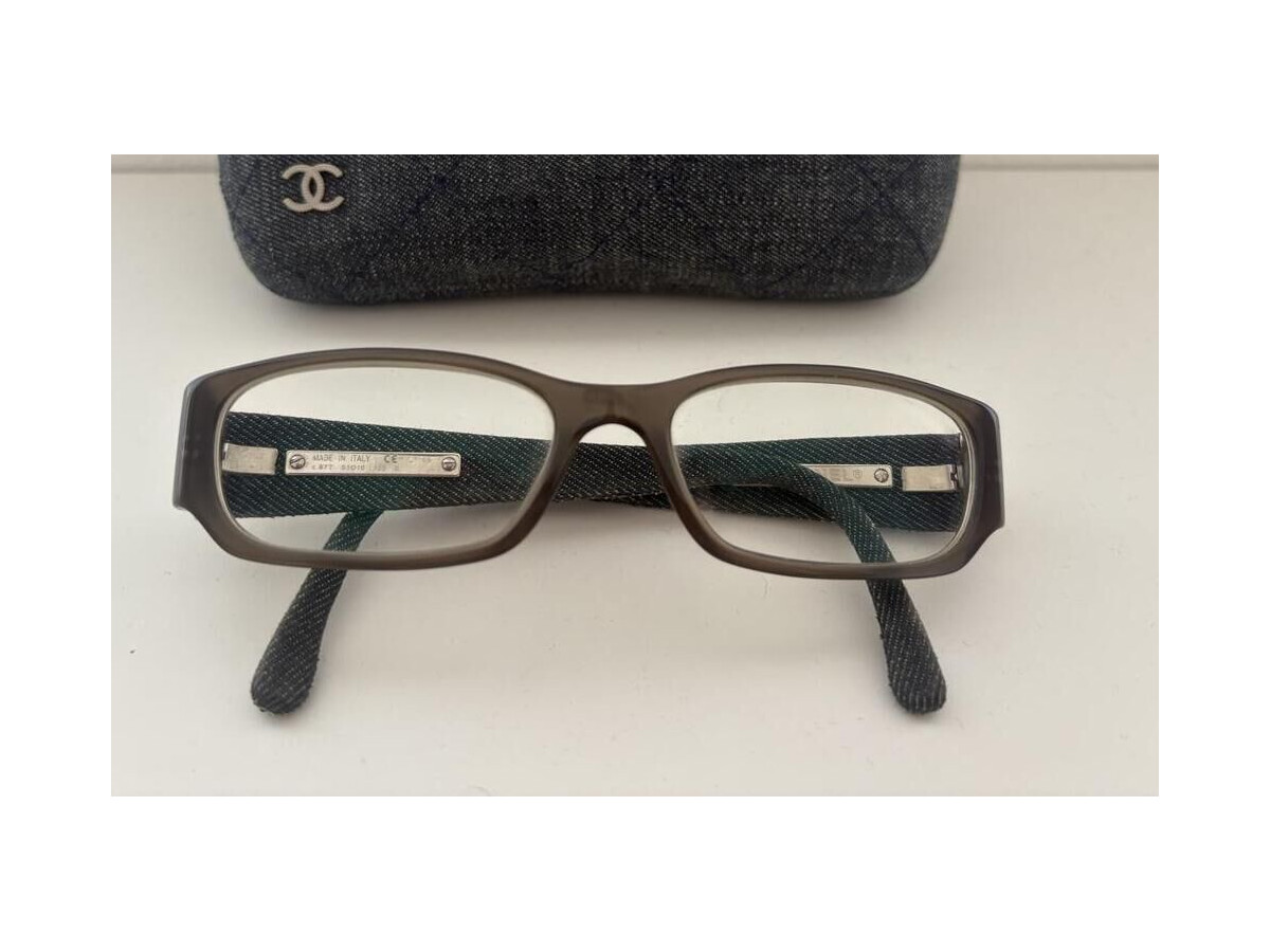 CHANEL - c677 51/16