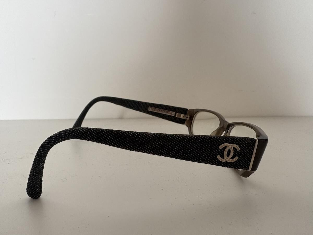 CHANEL - c677 51/16