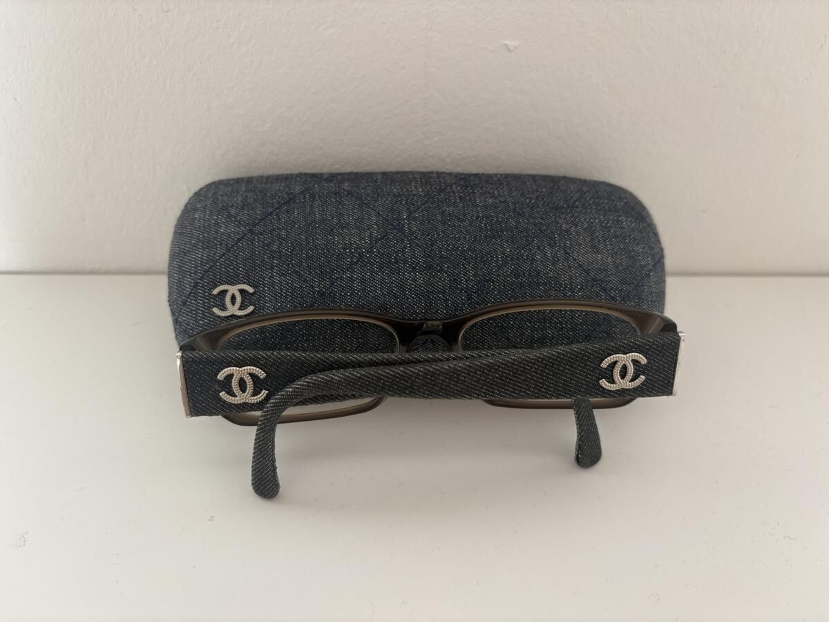 CHANEL - c677 51/16