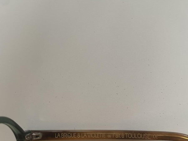 La brique et la Violette