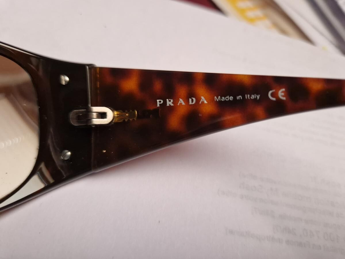 PRADA SPR07G 2AU-2Z1